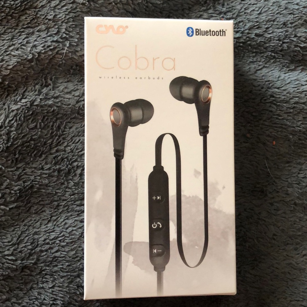 CYLO’s Cobra Wireless Bluetooth Ear Buds